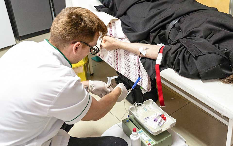 Monahii de la Mănăstirea Putna au participat la o nouă campanie de donare de sânge 121438