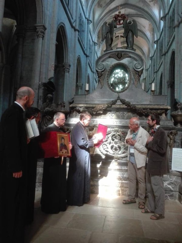 Pelerinaj al preoților de la  Parohia Curtea Veche în Franța 121446