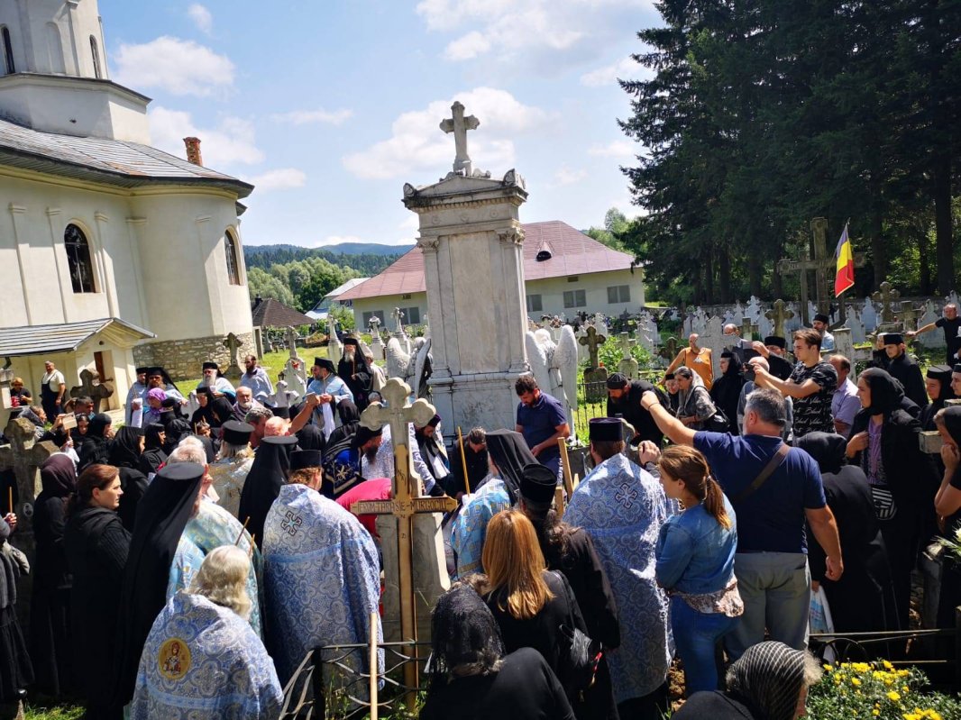 Un monah harnic, evlavios şi curajos – Părintele Tarasie Murgoci (1932-2019)  121388