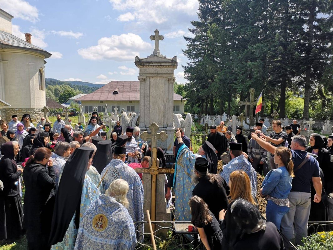 Un monah harnic, evlavios şi curajos – Părintele Tarasie Murgoci (1932-2019)  121395
