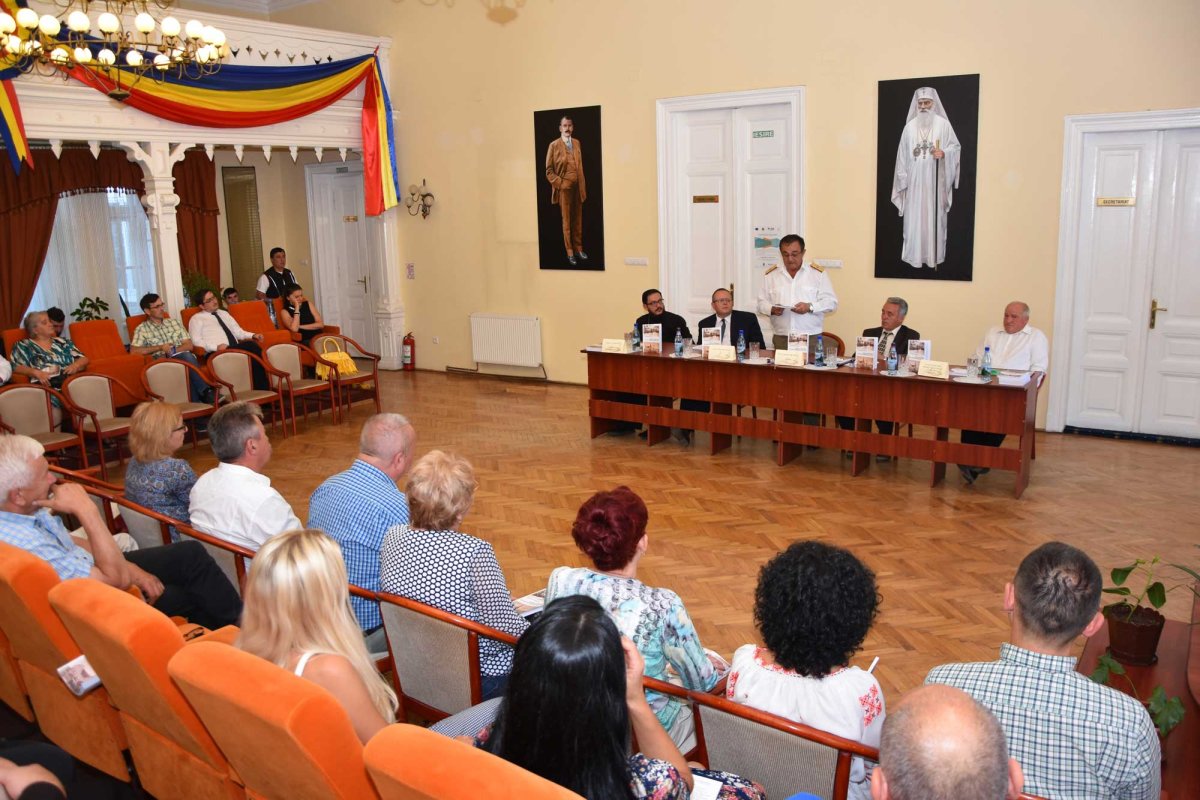 Lansare de carte despre istoria orașului Caransebeș 121497