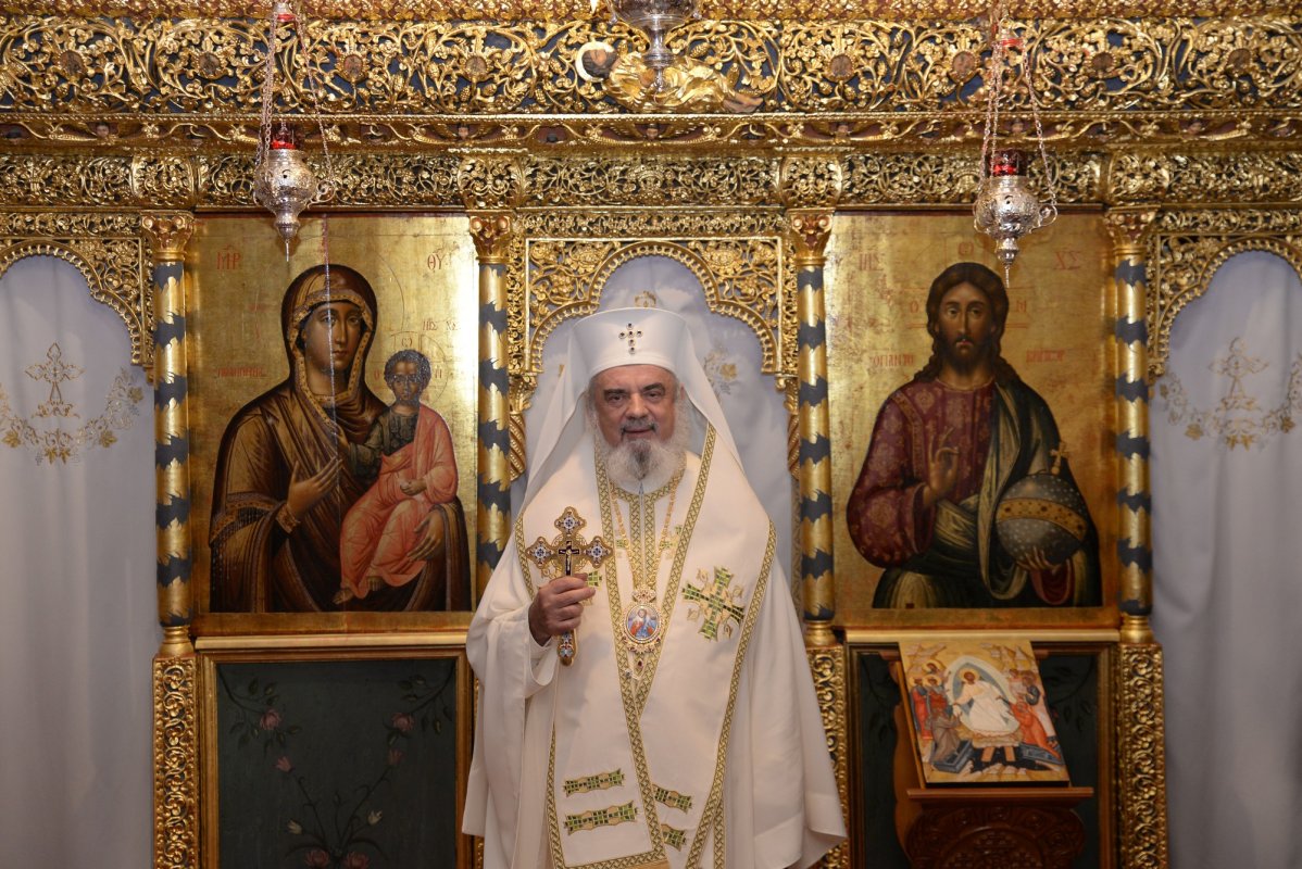 Hristos eliberează şi vindecă pe oameni de răutatea demonilor 121582