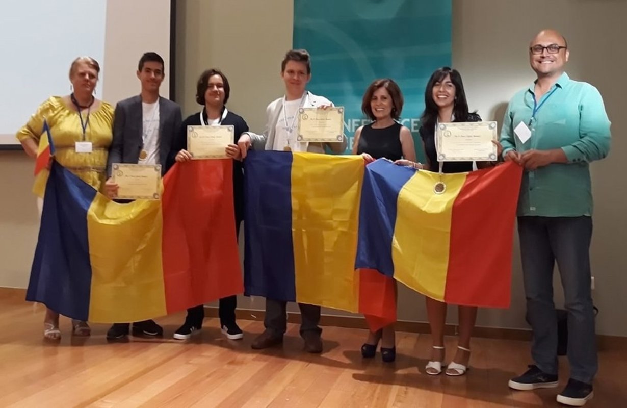 Medalii la prima Balcaniadă de Fizică 121663