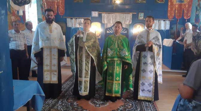 Hramul Bisericii din Clit, Parohia Hășmaș 121838