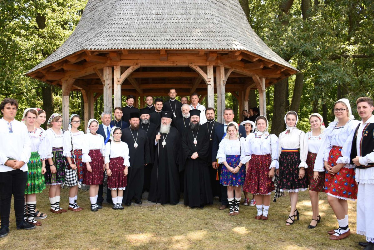 Hramul „Sfânta Mironosiţă Maria Magdalena”, la Oarţa de Sus 121825