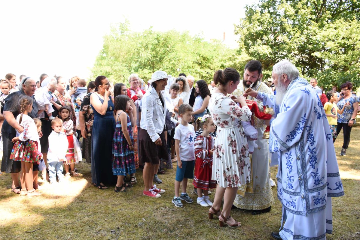 Hramul „Sfânta Mironosiţă Maria Magdalena”, la Oarţa de Sus 121826