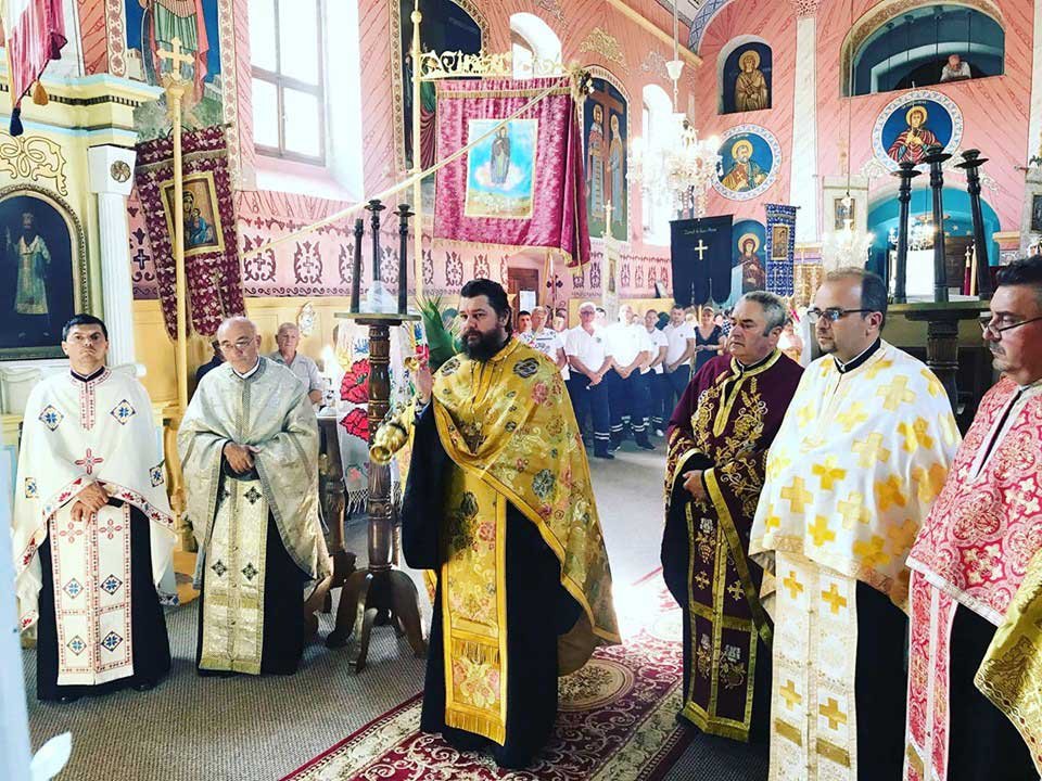 Sărbătoarea Secerişului în Parohia arădeană Mănăştur 121830