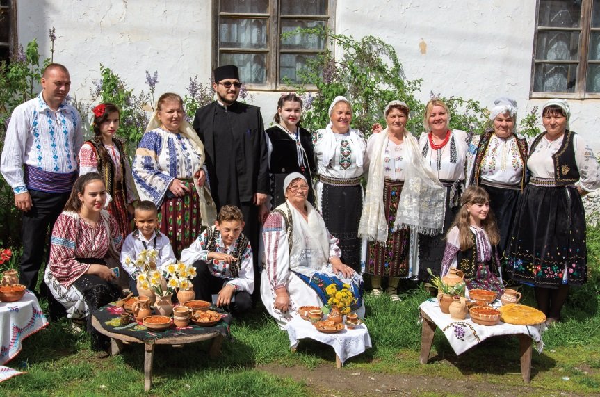 Satul înveșnicit în icoanele muzeului din Crainici 121770