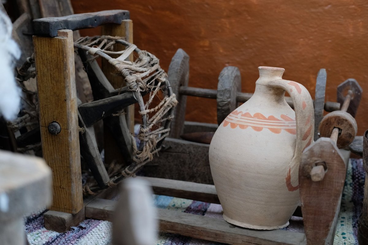 Satul înveșnicit în icoanele muzeului din Crainici 121782