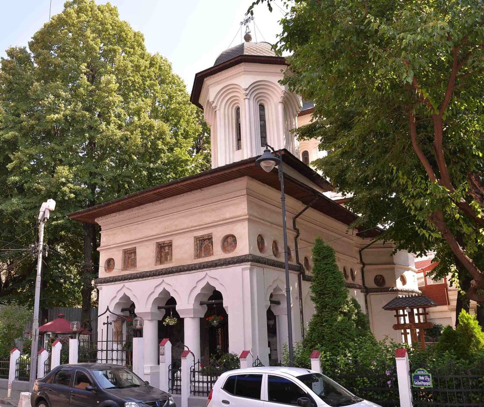 Biserica „Adormirea Sfintei Ana”, Parohia Batiștei, București  121862