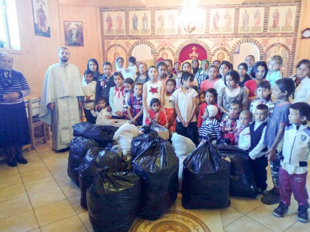 Daruri pentru copiii din Poiana Negustorului, Protopopiatul Buhuşi 121949