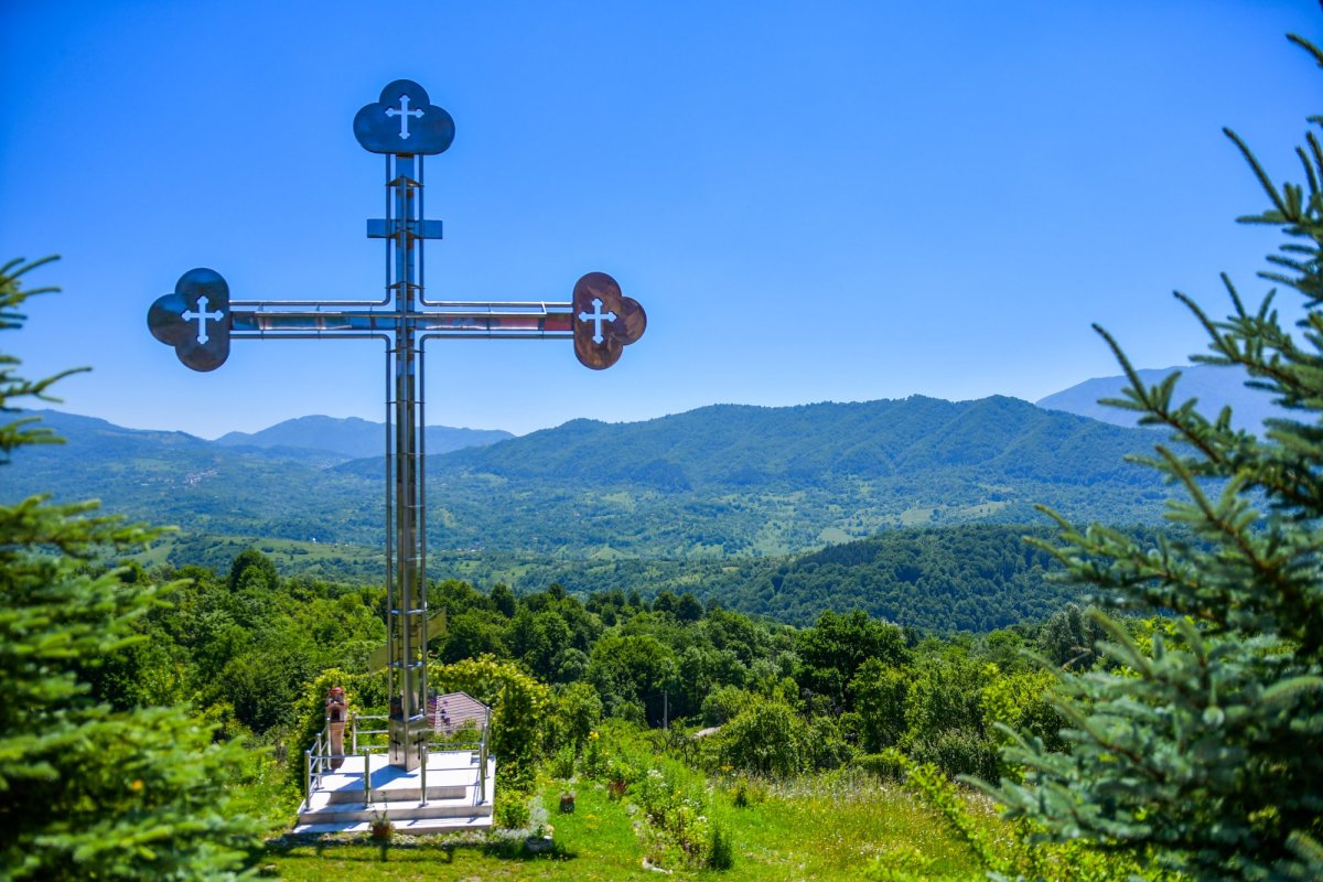 Darurile Maicii Domnului la obştea Mănăstirii Blănoiu 121897