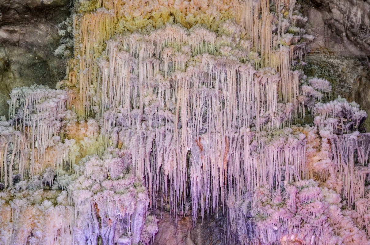 „Supernova” de la 200 de metri sub pământ 121956