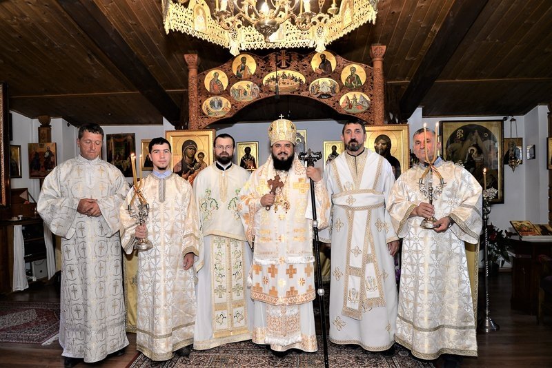 Vizite și slujiri ale ierarhilor din diasporă 121885