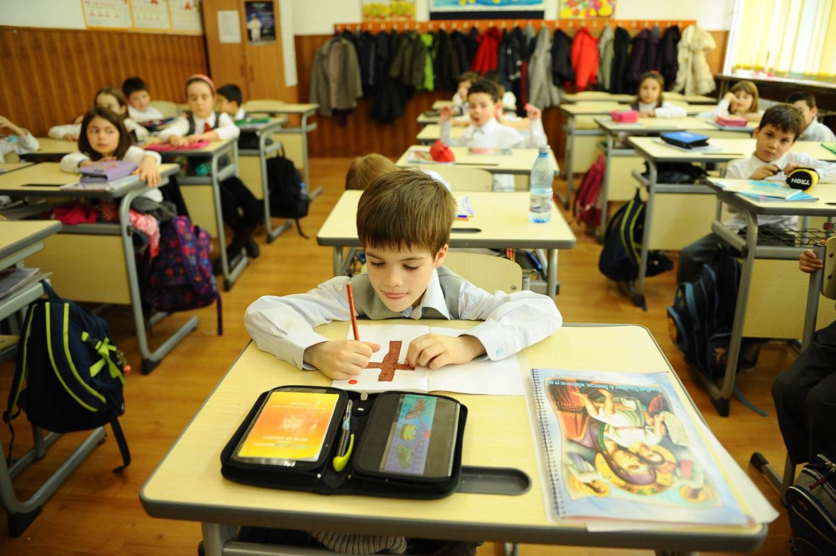 Creații ale elevilor 122066