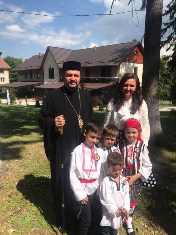 Episcopul Basarabiei de Sud în vizită la tabăra ARC de la Oglinzi 122078