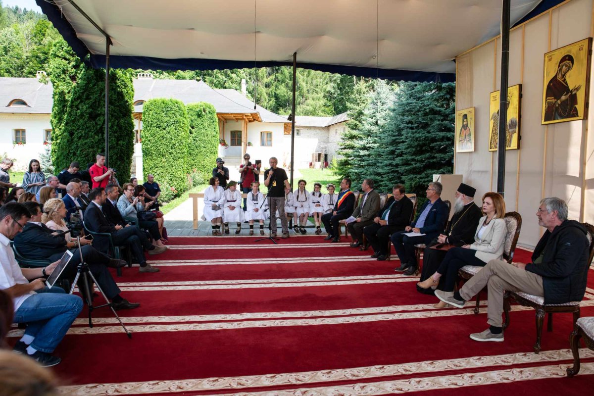 Traseu turistic care leagă Mănăstirea Putna de Dunăre 122076