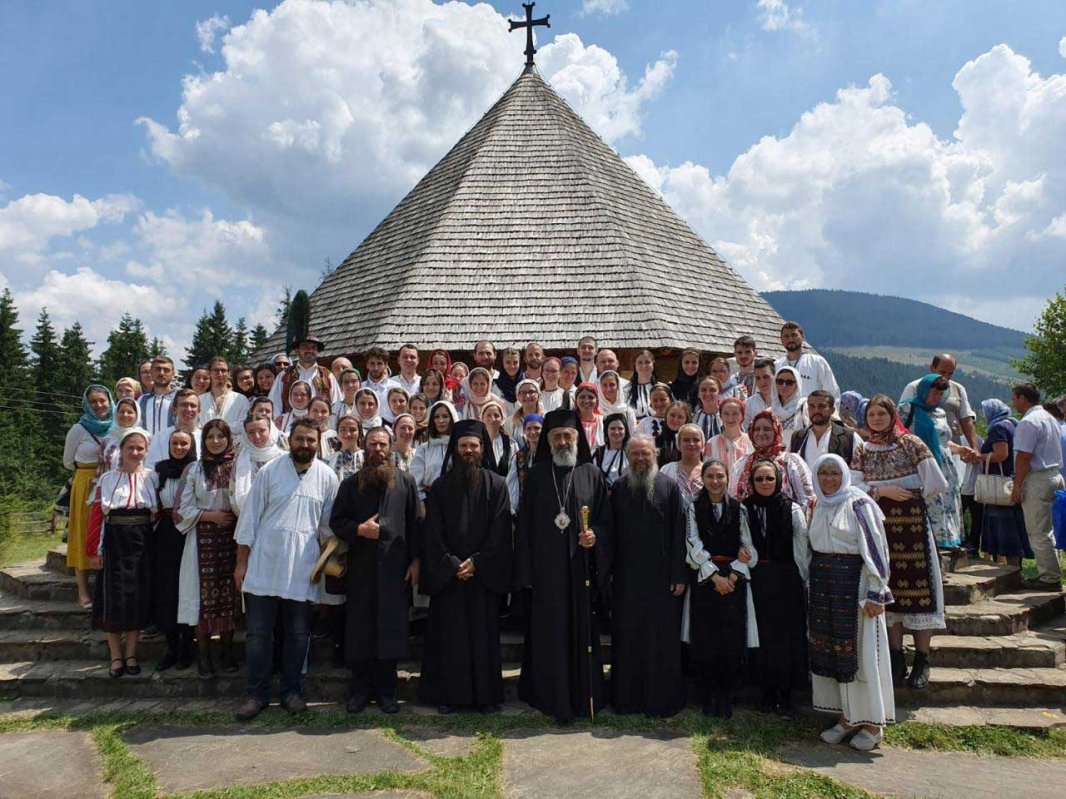 Înaltpreasfințitul Părinte Irineu, la hramul Mănăstirii Oașa 122169