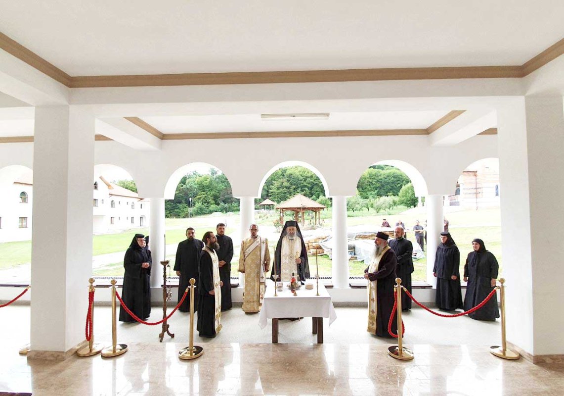 Slujbă de reînhumare, la Alba Iulia 122178