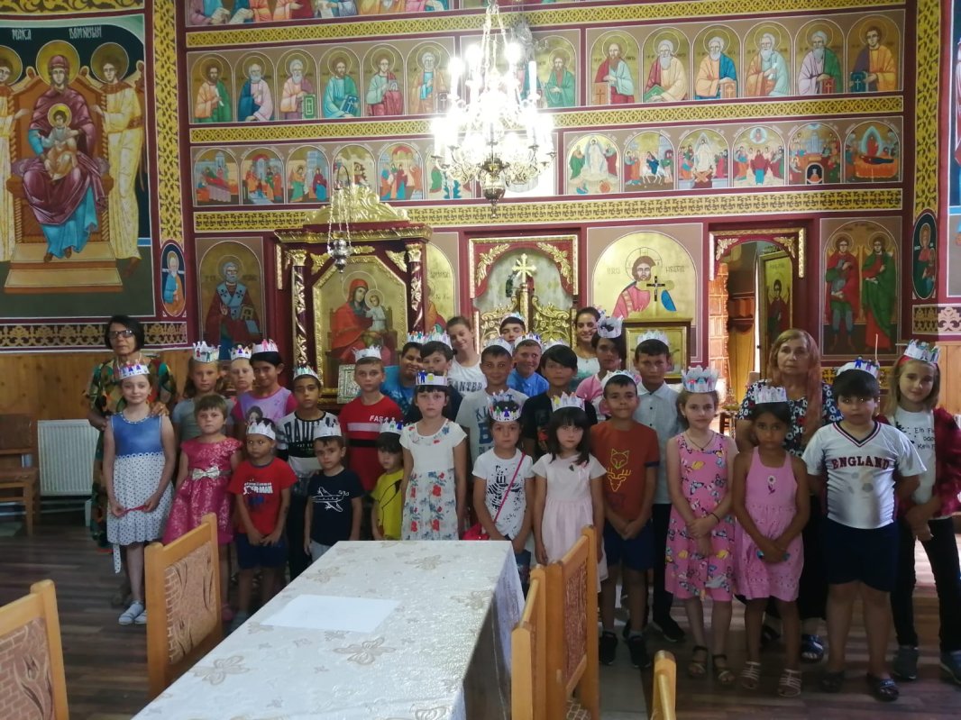 Proiectul „Școala din vatra satului” în parohii din județul Bacău 122439