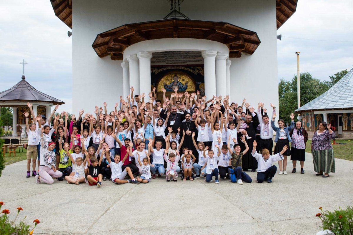 Şcoli de vară în Eparhia Romanului şi Bacăului 122512