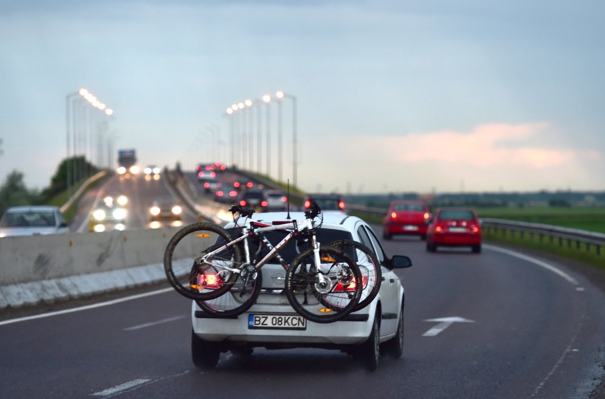 Liber pe 16 august 122536