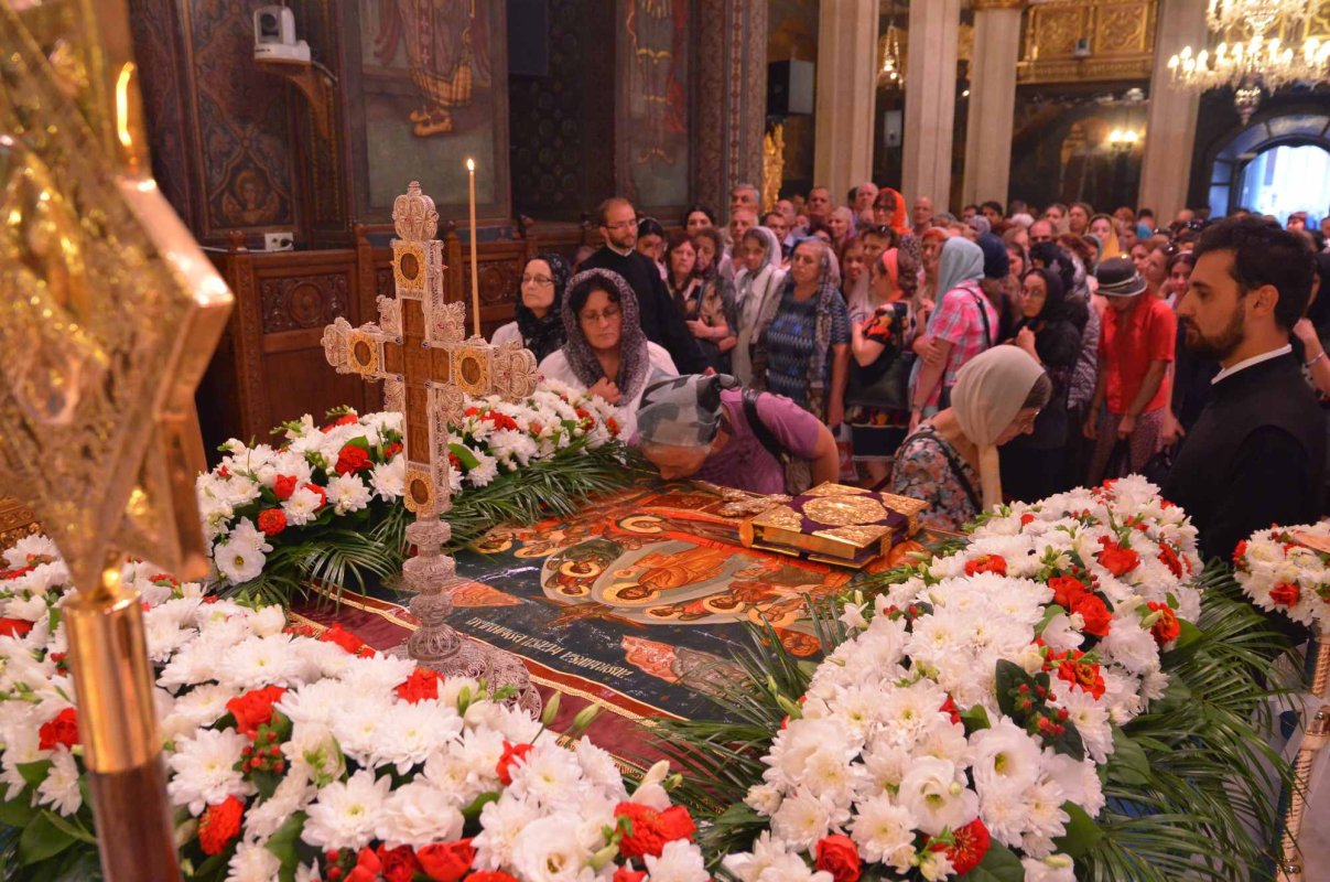 Programul liturgic în perioada Postului Maicii Domnului 122524