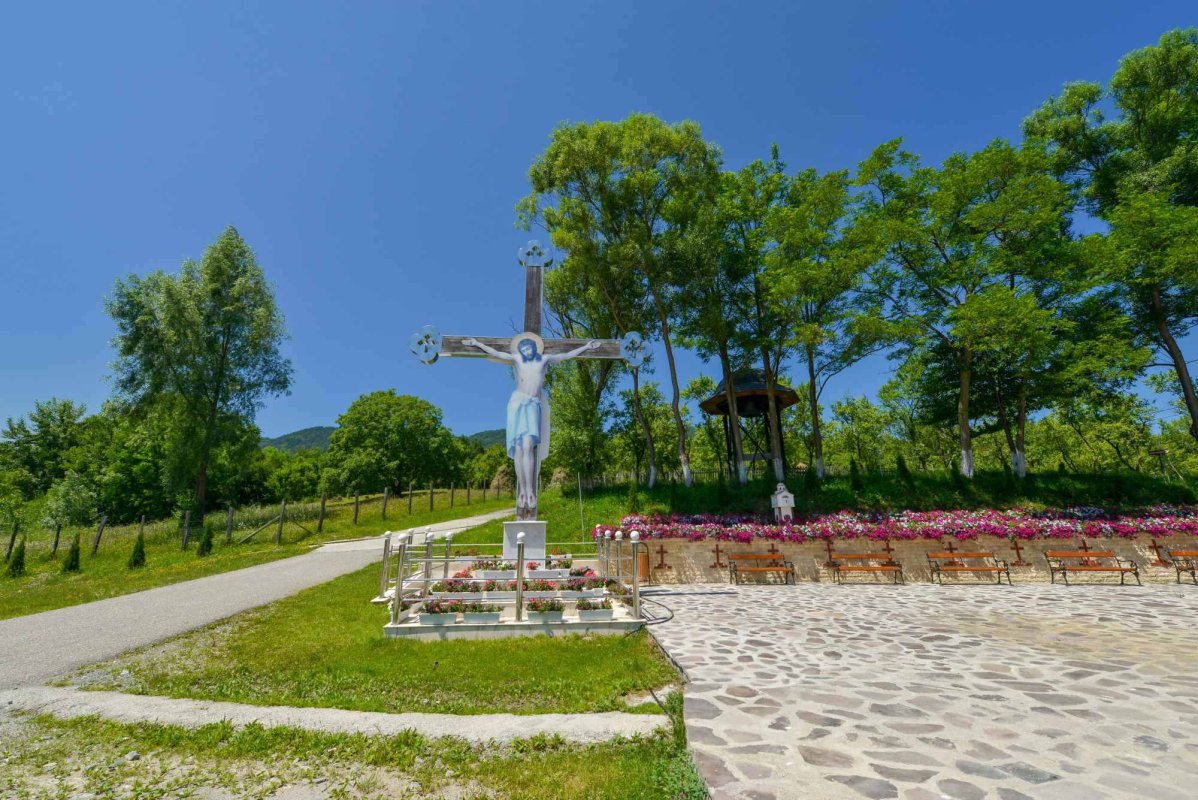 Monahul, „chemat să-I vorbească lui Dumnezeu despre oameni” 122707