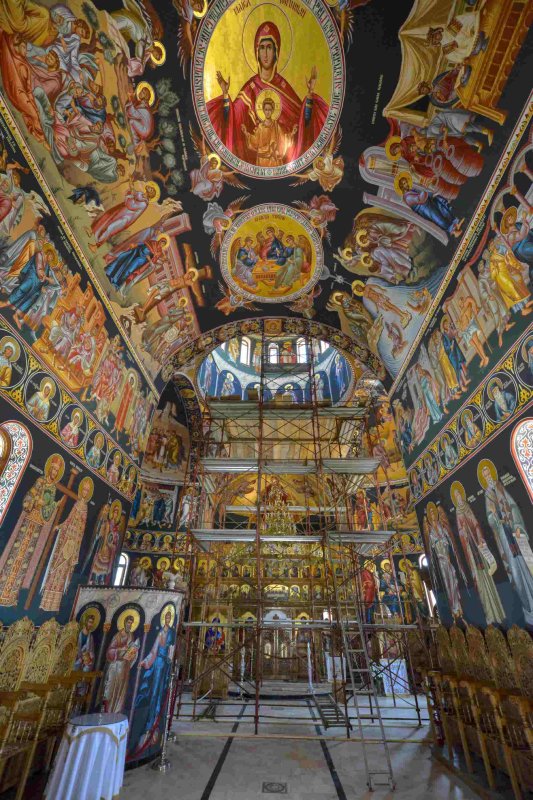 Monahul, „chemat să-I vorbească lui Dumnezeu despre oameni” 122708