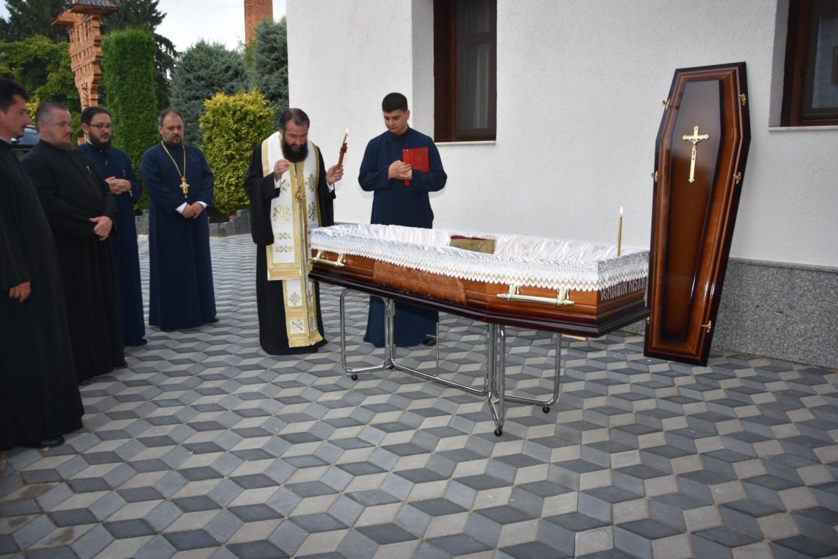 Restituire istorică a Episcopiei Caransebeșului 122725