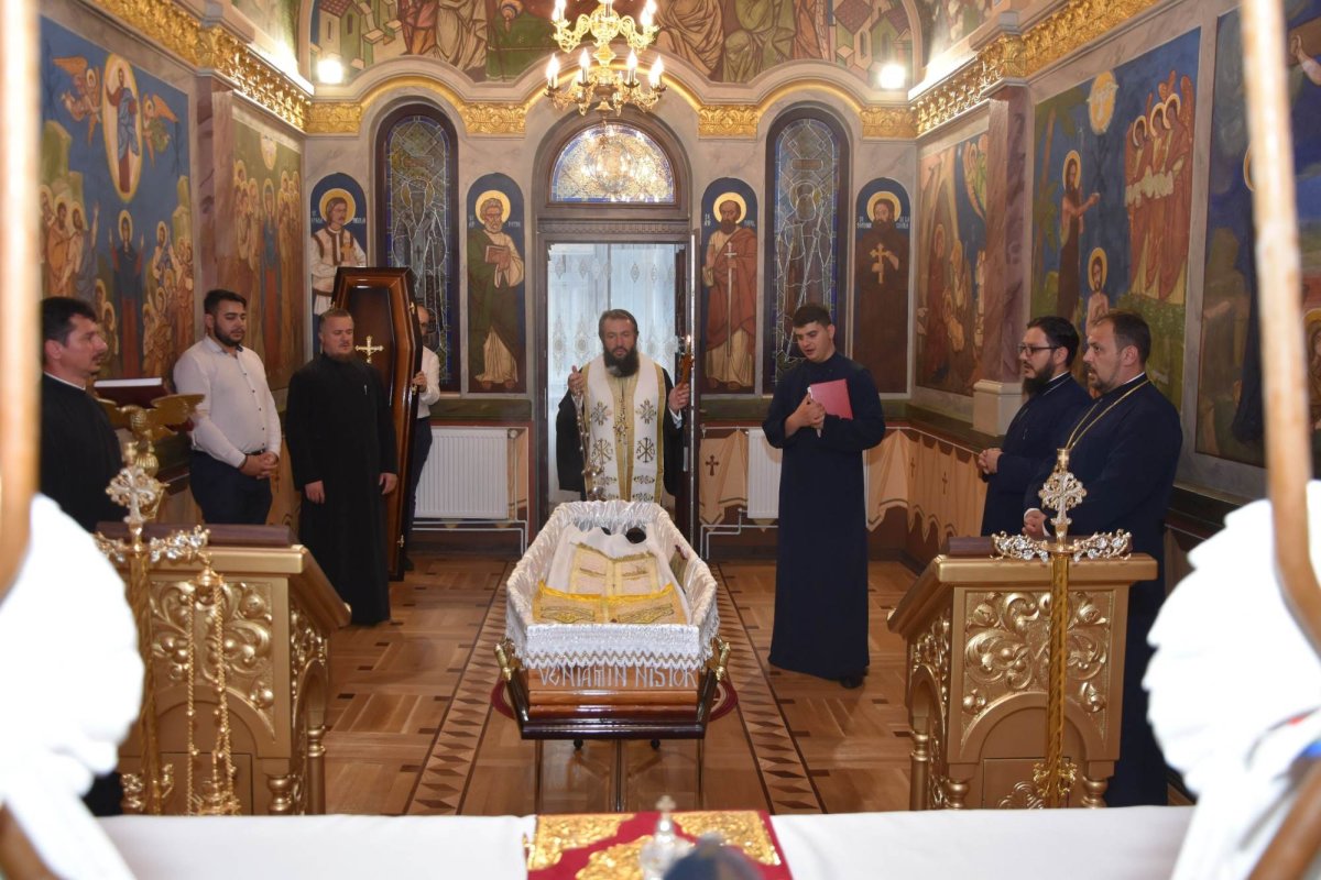 Restituire istorică a Episcopiei Caransebeșului 122726