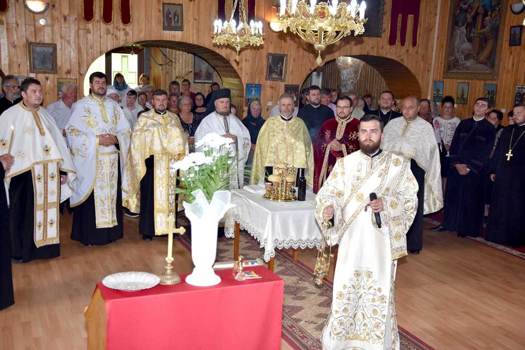 Tradițiile satului românesc, la Cercul pastoral Domașnea-Valea Cernei 122680