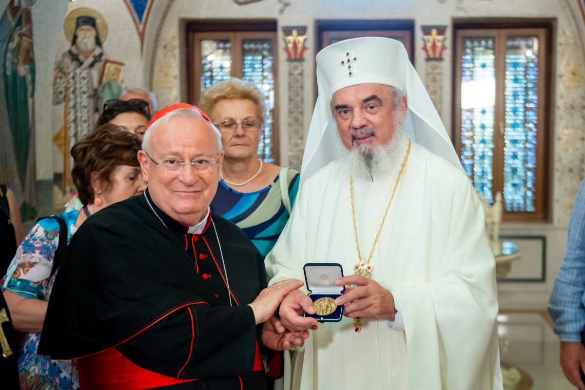 Pelerini italieni în vizită la Reşedinţa Patriarhală 122818