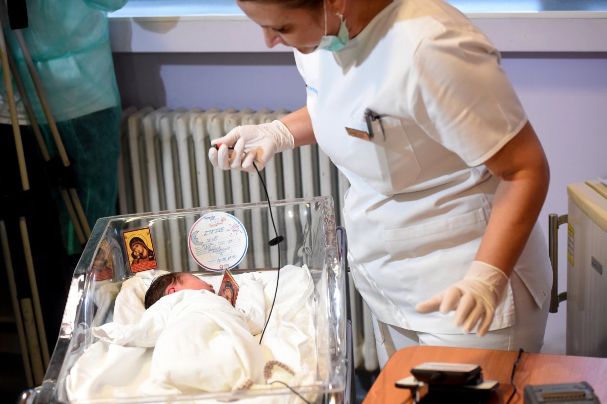  Secţii închise la „Filantropia” 122849