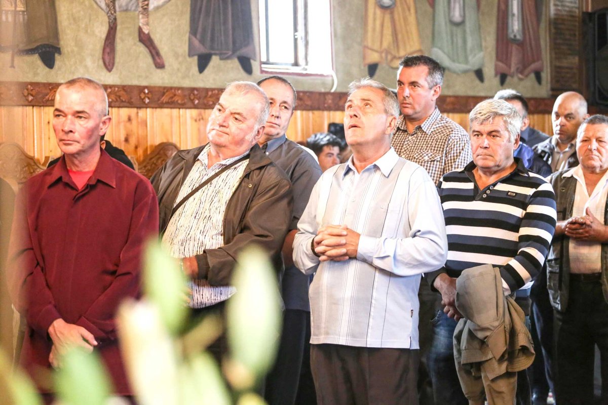 Slujiri arhierești în Duminica a VII-a după Rusalii 122878