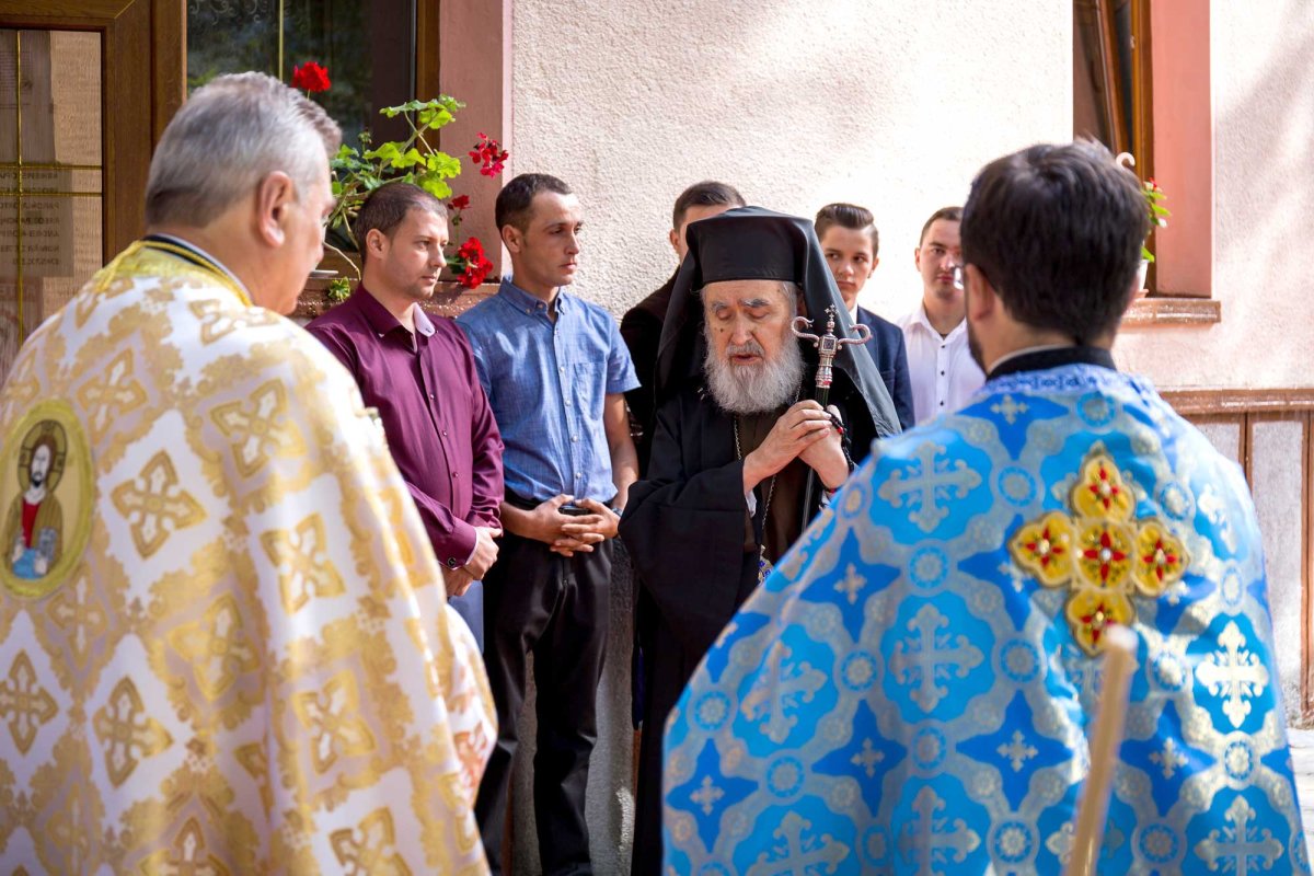 Slujiri arhierești în Duminica a VII-a după Rusalii 122881