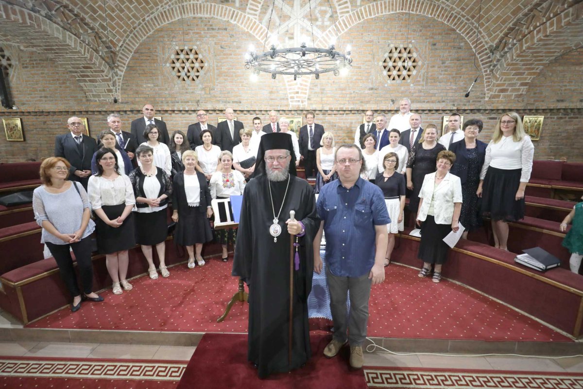 Slujiri arhierești în Duminica a VII-a după Rusalii 122902