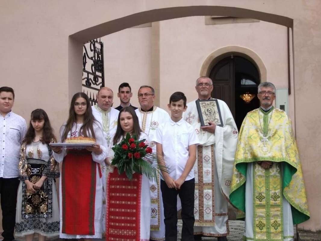 Bucurie frățească la Sălcița – un sat al codrenilor români din Voivodina 122984