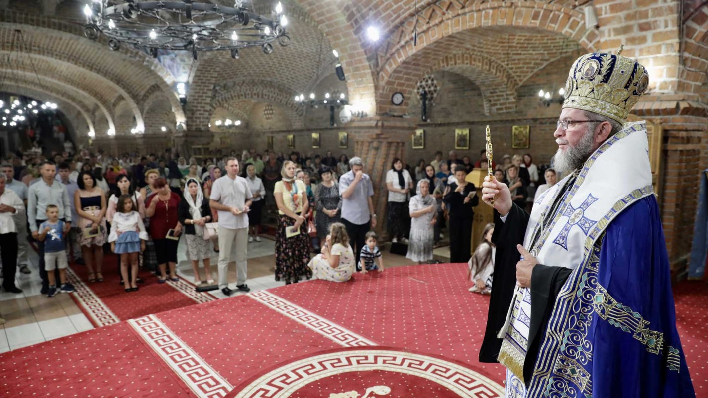 Paraclise săvârșite de ierarhi în Episcopia Maramureșului 122996