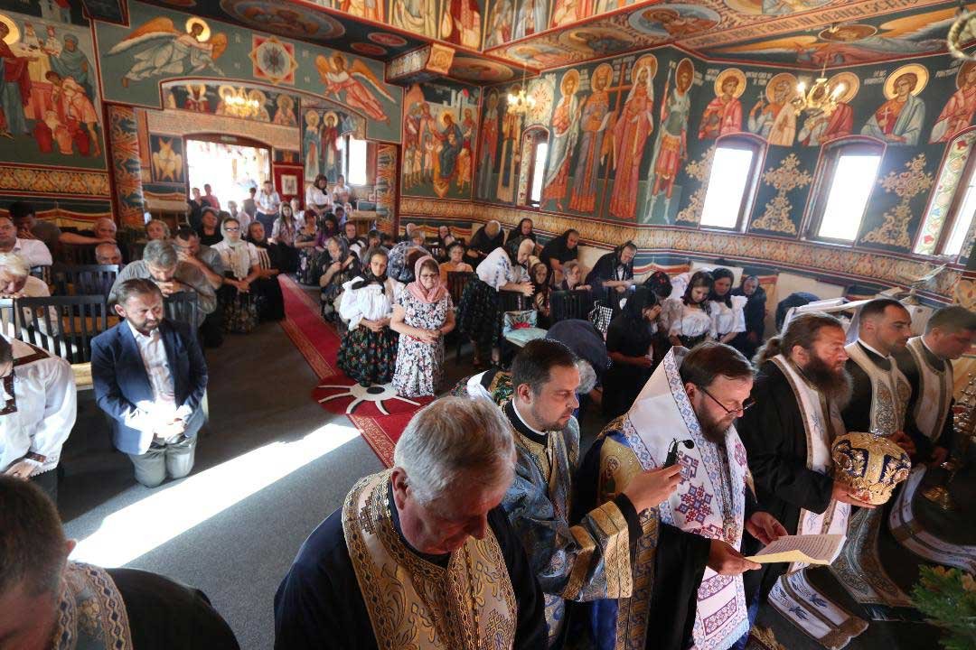 Paraclise săvârșite de ierarhi în Episcopia Maramureșului 123000