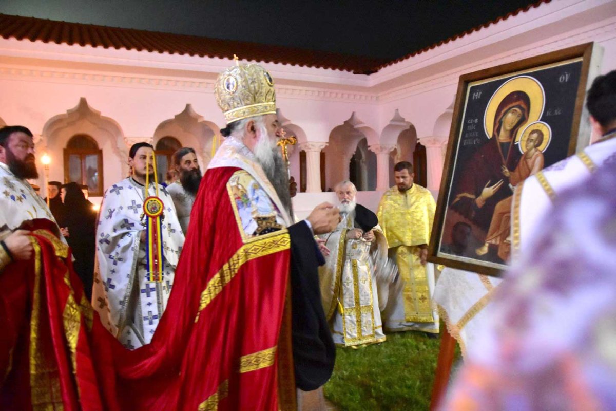 Rugăciune la Icoana Maicii Domnului „Grabnic-Ascultătoarea” 122982