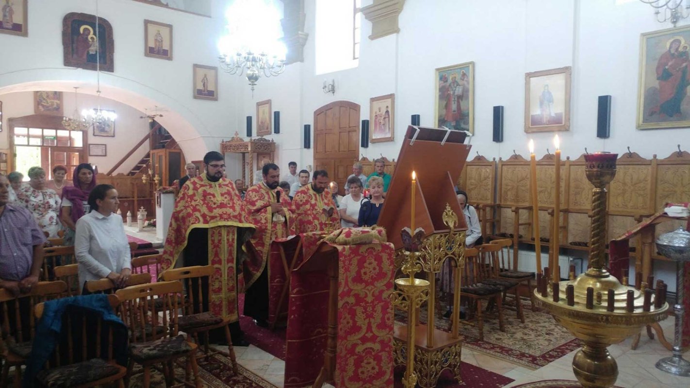 Seară duhovnicească în Parohia „Nașterea Sfântului Ioan Botezătorul” din Caransebeș 122991