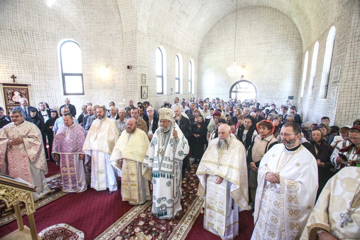 Slujiri arhierești la praznicul Schimbării la Față a lui Hristos 123064