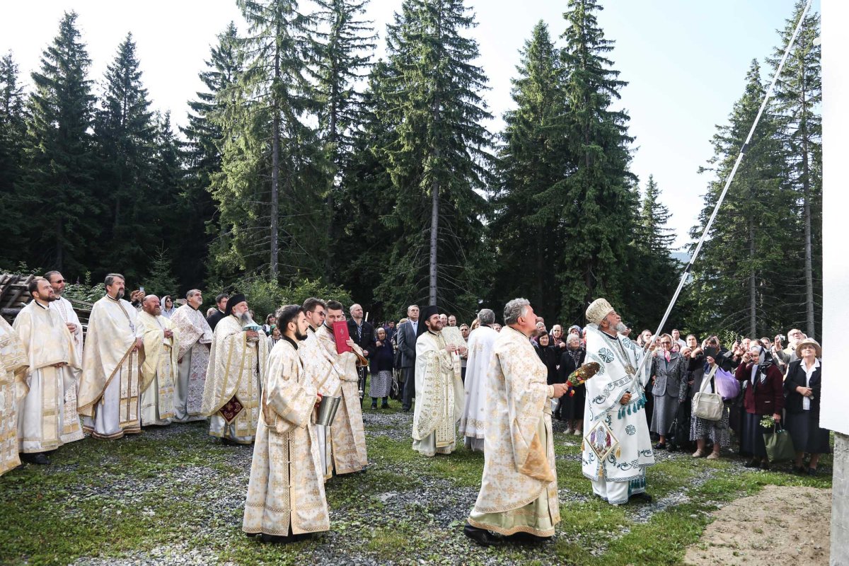 Slujiri arhierești la praznicul Schimbării la Față a lui Hristos 123066