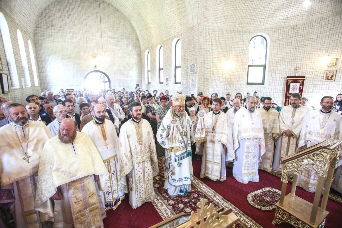 Slujiri arhierești la praznicul Schimbării la Față a lui Hristos 123068