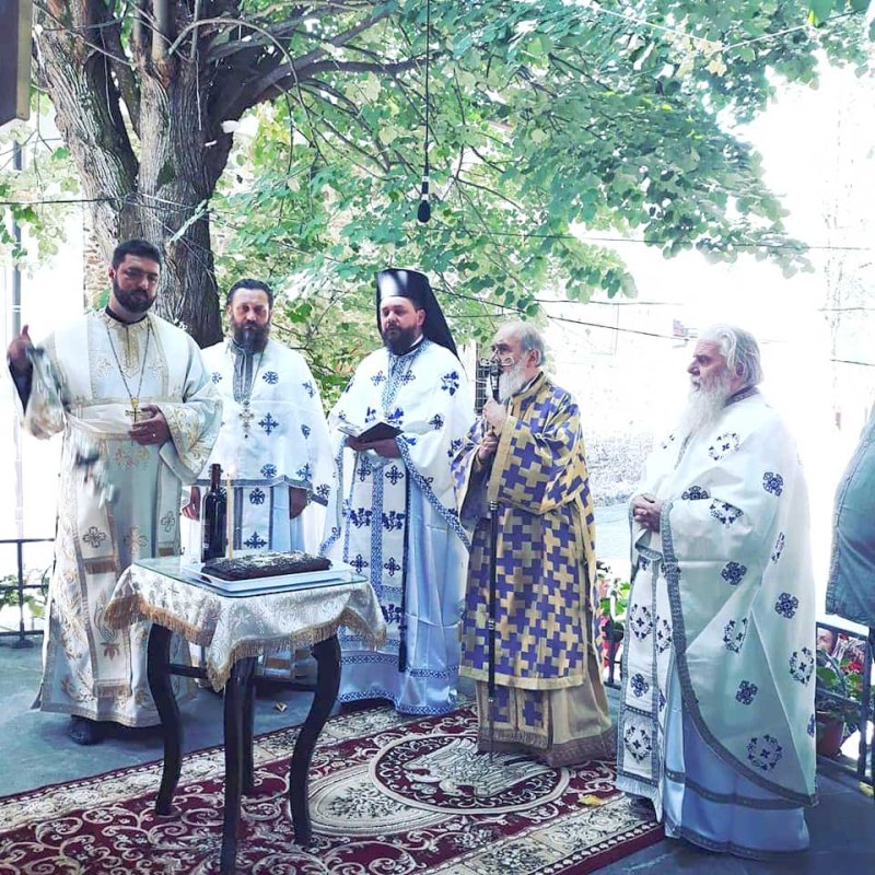 Slujiri arhierești la praznicul Schimbării la Față a lui Hristos 123074