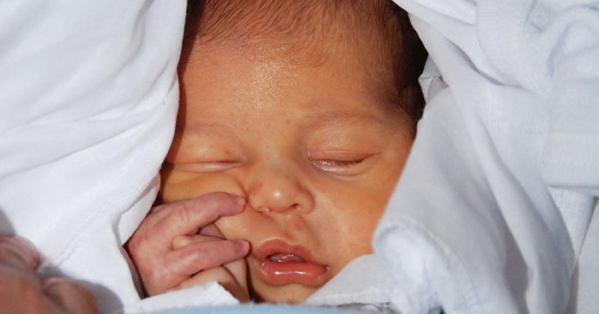 Avantajele alăptării pentru copil şi pentru mamă 123136