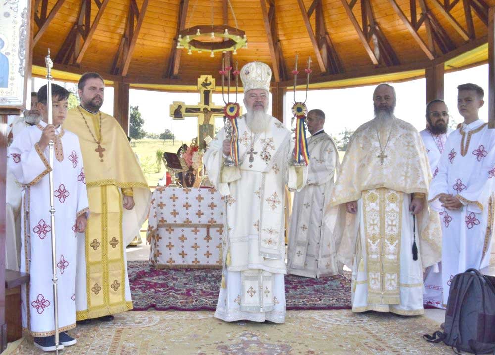 Hramul Mănăstirii de la Piatra Craiului 123152