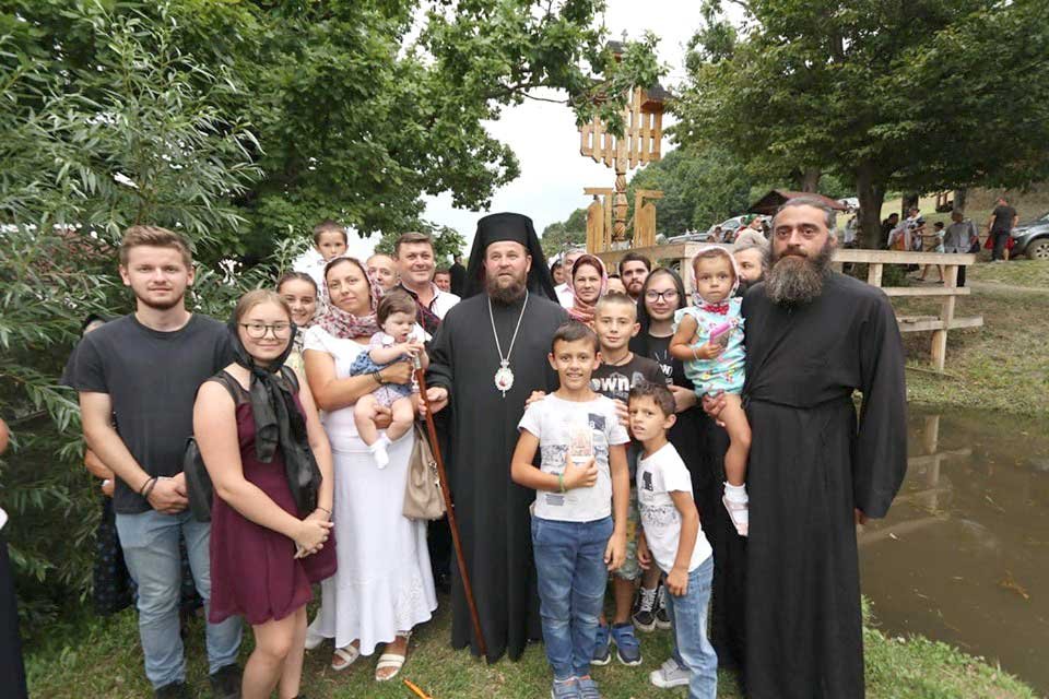 Slujba Paraclisului Maicii Domnului la Schitul Turţ Băi 123184