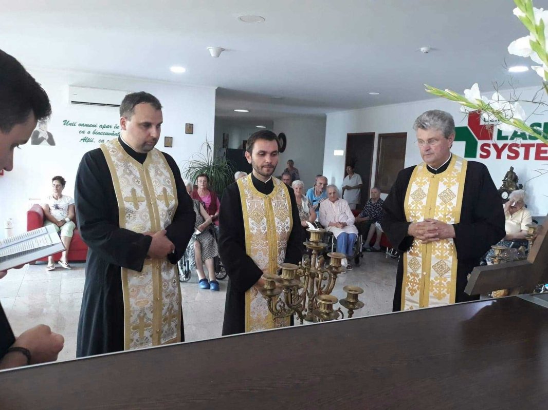 Taina Sfântului Maslu la Vladimirescu 123148